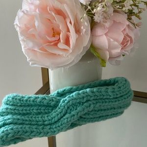 Merona Turquoise Headband for winter - worn once